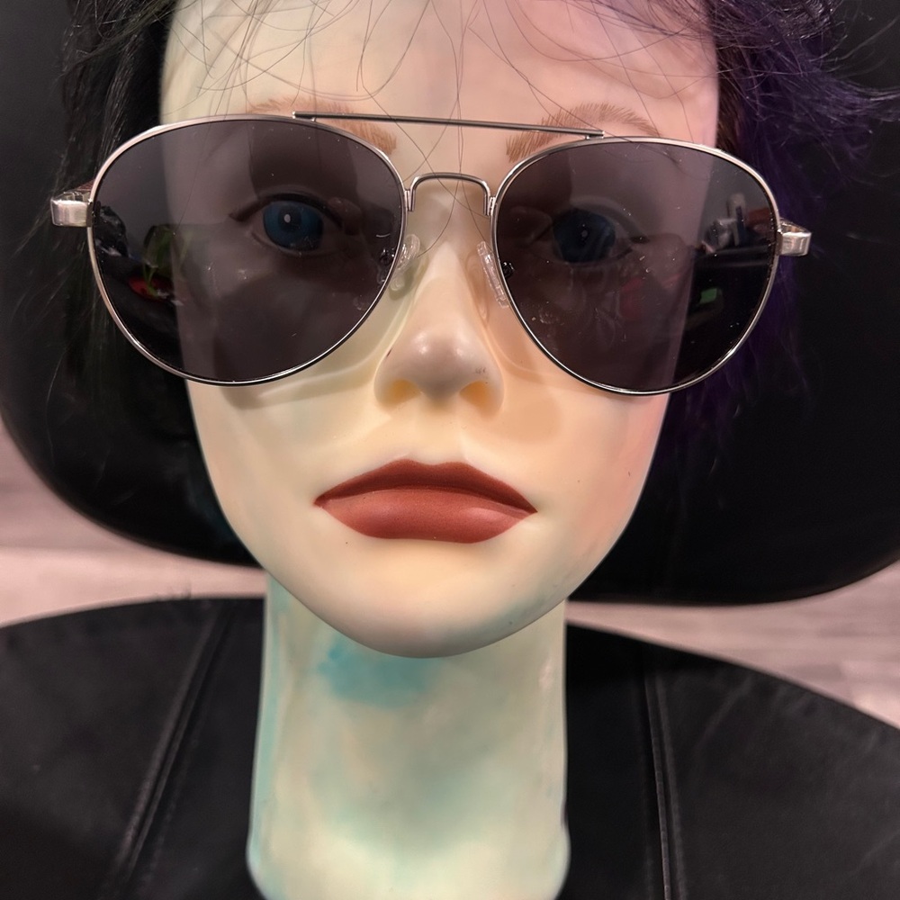 Oculus Silver Aviator Sunglasses